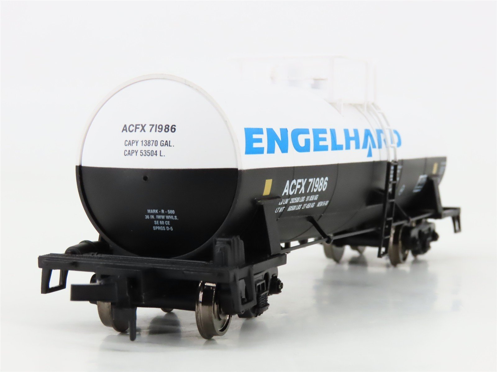 HO Scale Atlas 1702-4 ACFX Engelhard 13k Gallon Kaolin Tank Car #71986