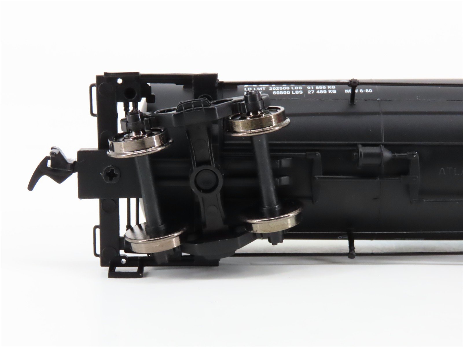 HO Scale Atlas 1702-4 ACFX Engelhard 13k Gallon Kaolin Tank Car #71986