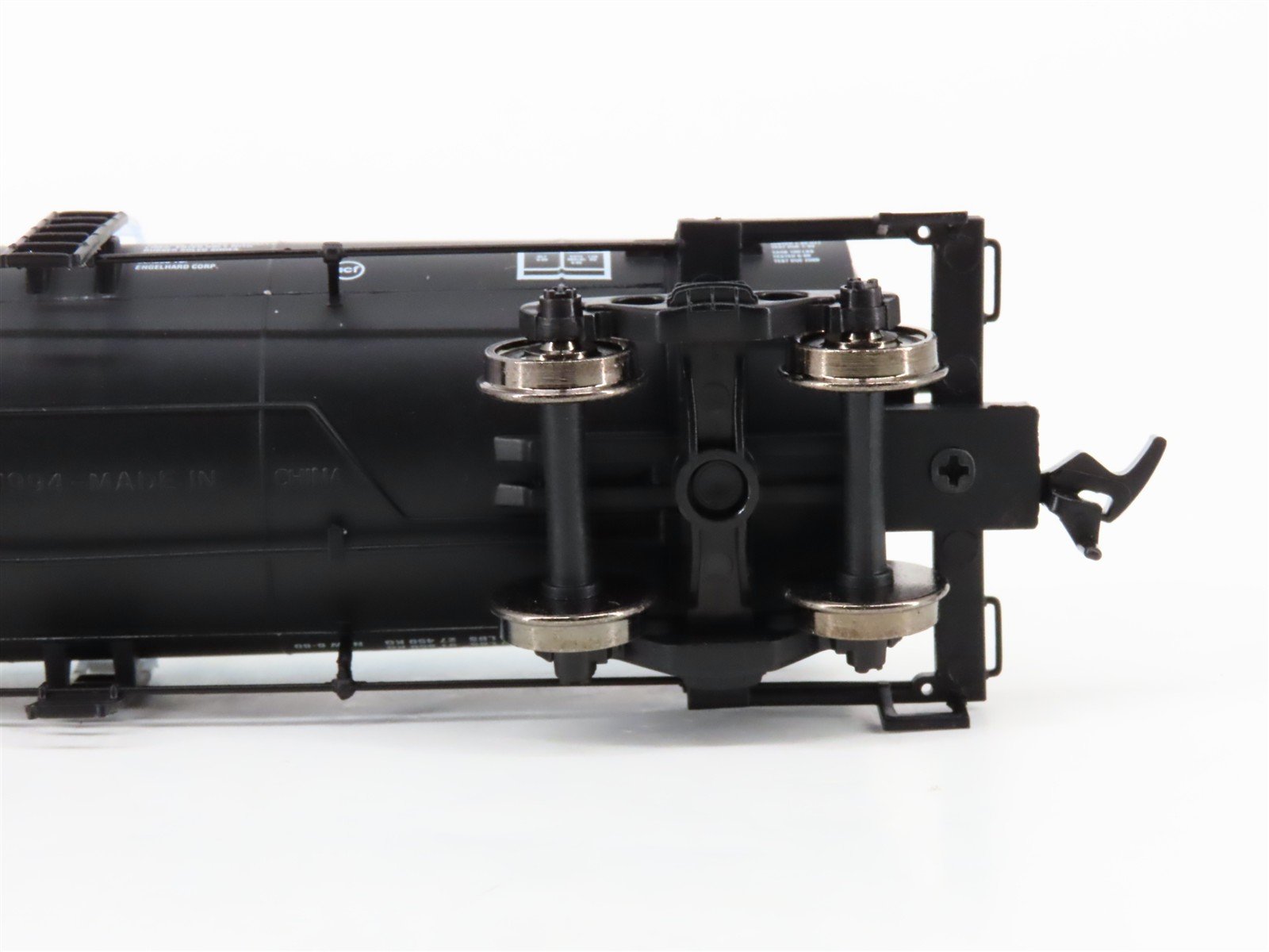 HO Scale Atlas 1702-4 ACFX Engelhard 13k Gallon Kaolin Tank Car #71986