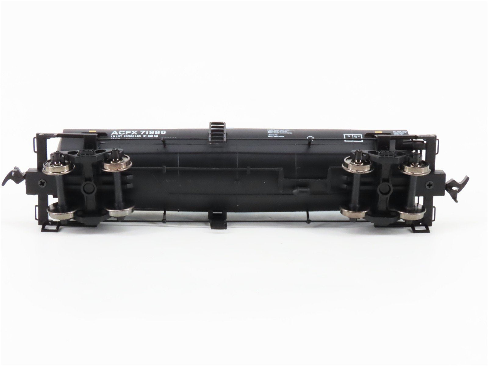 HO Scale Atlas 1702-4 ACFX Engelhard 13k Gallon Kaolin Tank Car #71986