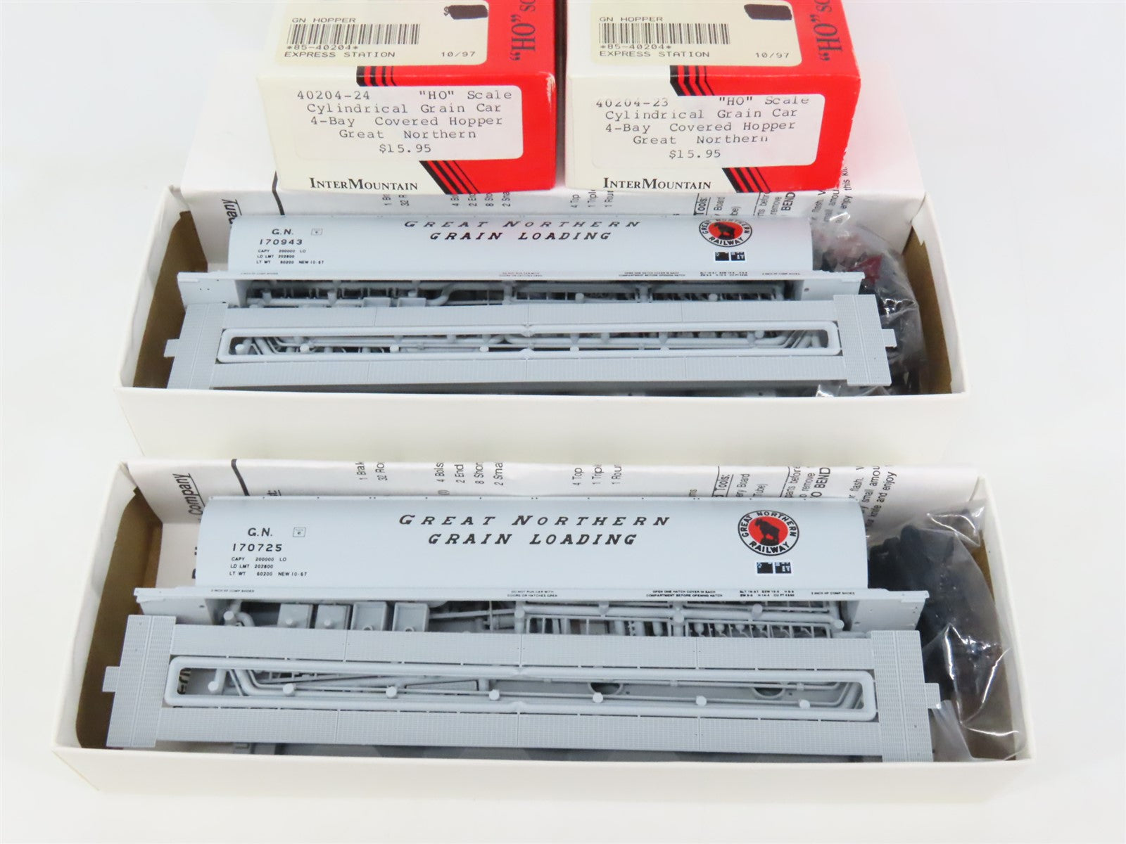 LOT of 2 HO Scale Intermountain GN Great Northern Cylindrical Hopper Car Kits