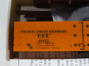 LOT of 4 HO Scale Intermountain Assorted PFE Ice Bunker Car Kits