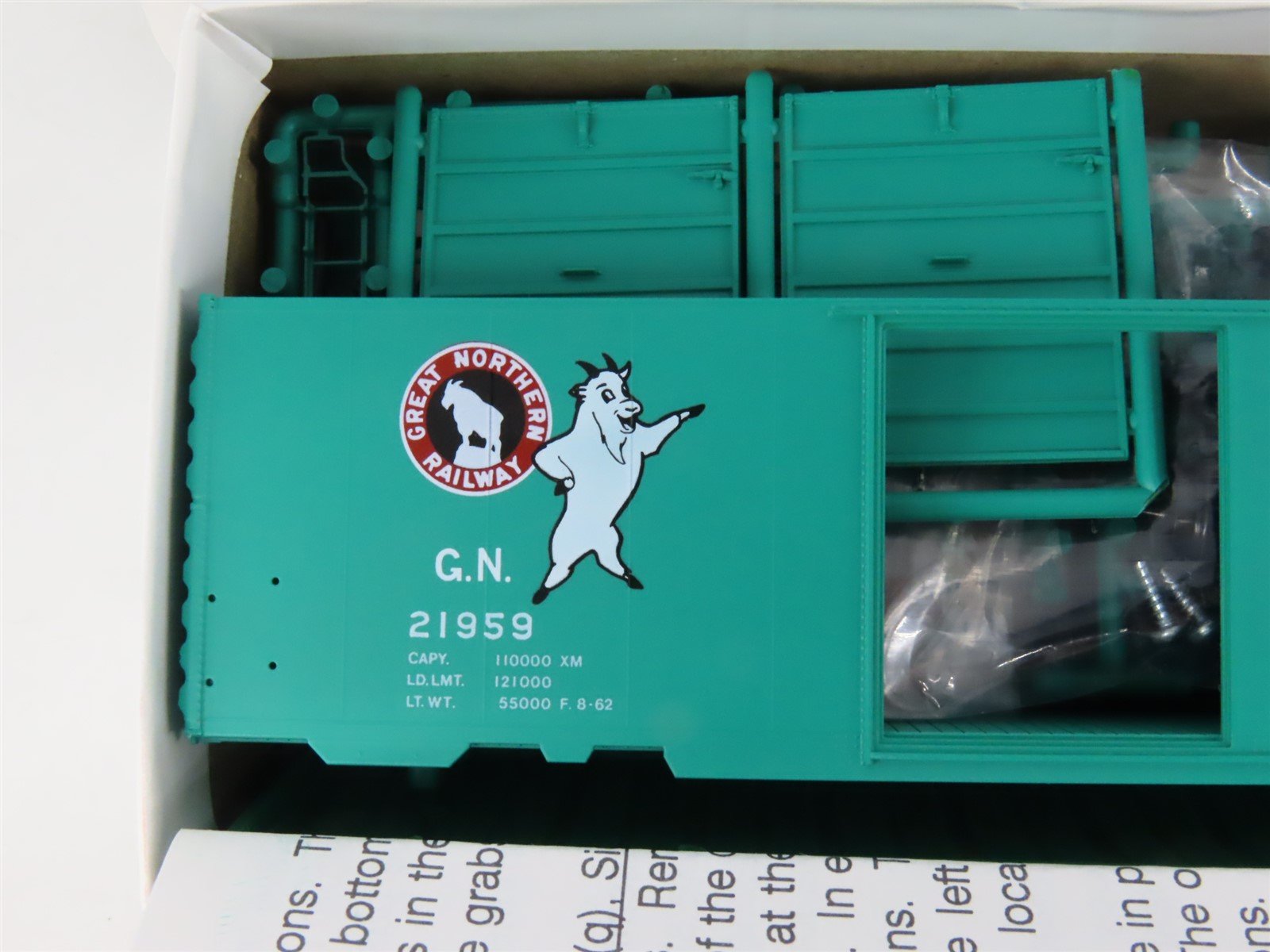 LOT of 4 HO Scale Intermountain GN Great Northern 40' PS-1 Boxcar Kits