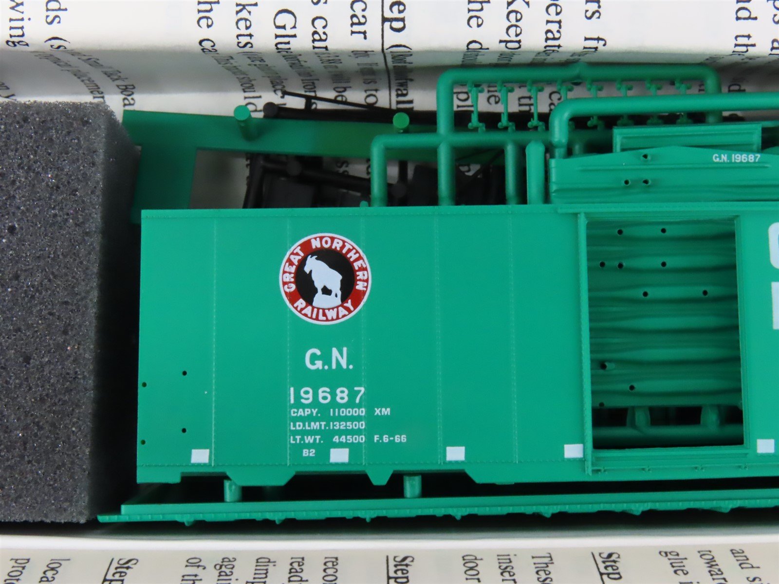 LOT of 4 HO Scale Intermountain GN Great Northern 40' 12-Panel Boxcar Kits