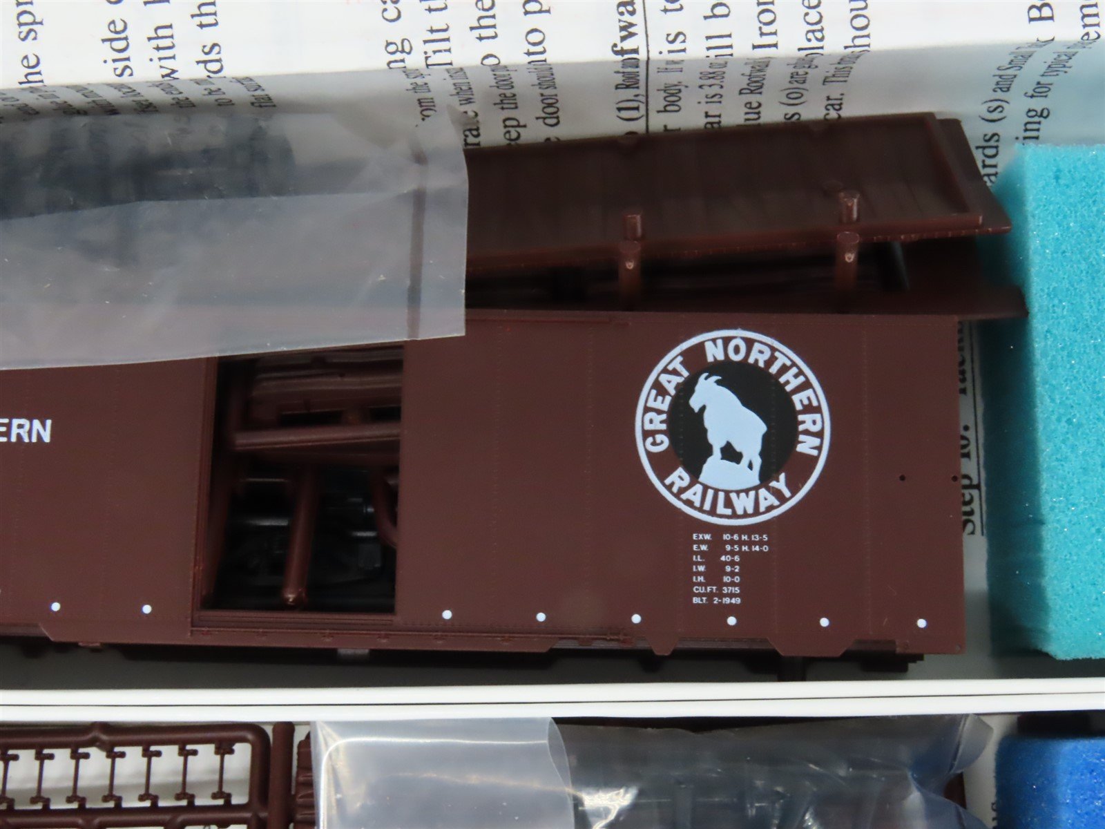 LOT of 4 HO Scale Intermountain GN Great Northern 40' 12-Panel Boxcar Kits