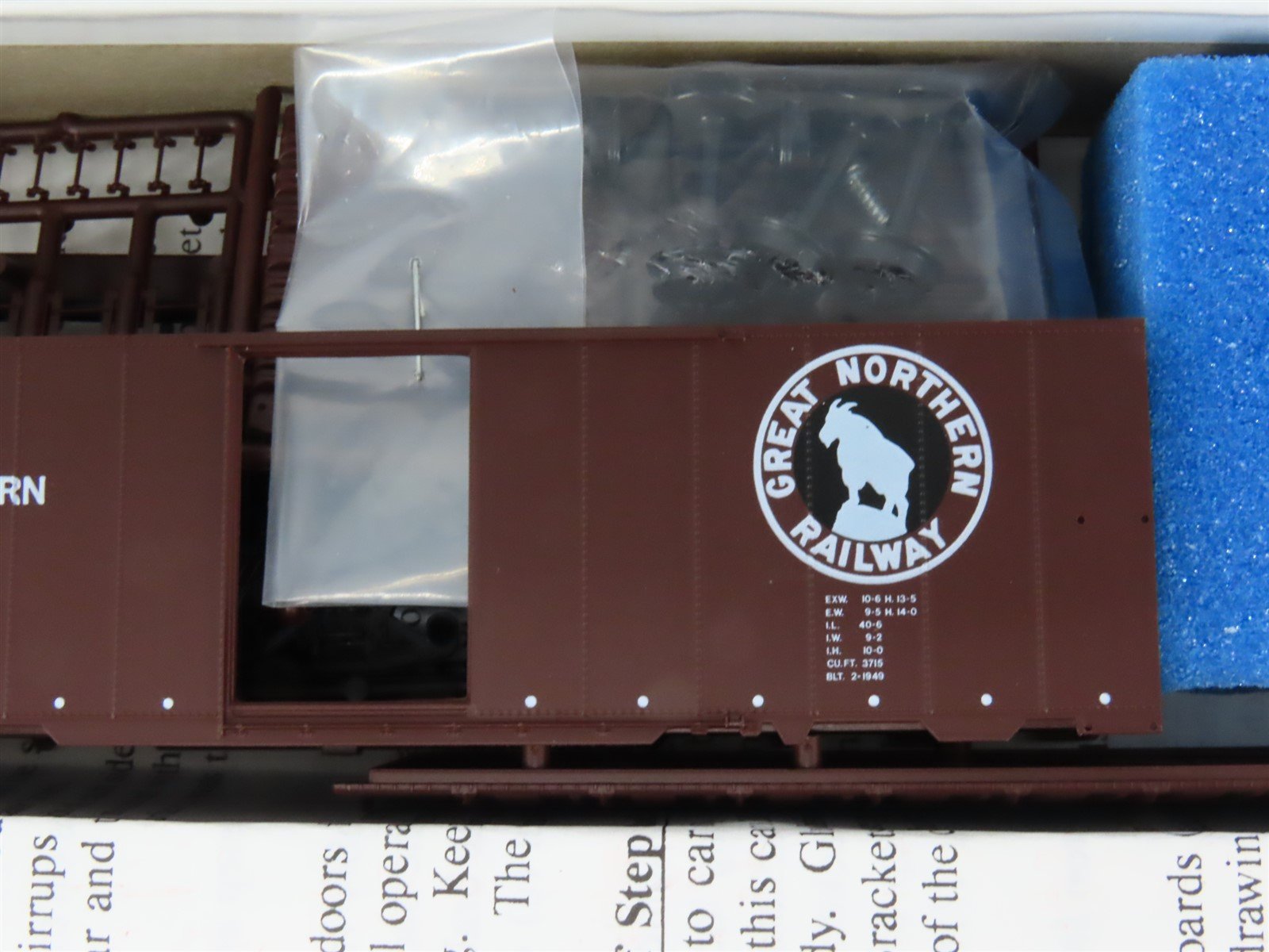 LOT of 4 HO Scale Intermountain GN Great Northern 40' 12-Panel Boxcar Kits