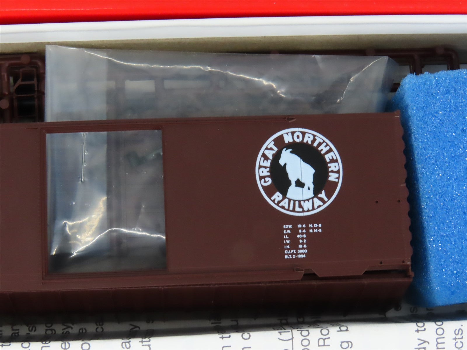 LOT of 4 HO Scale Intermountain GN Great Northern 40' PS-1 Boxcar Kits