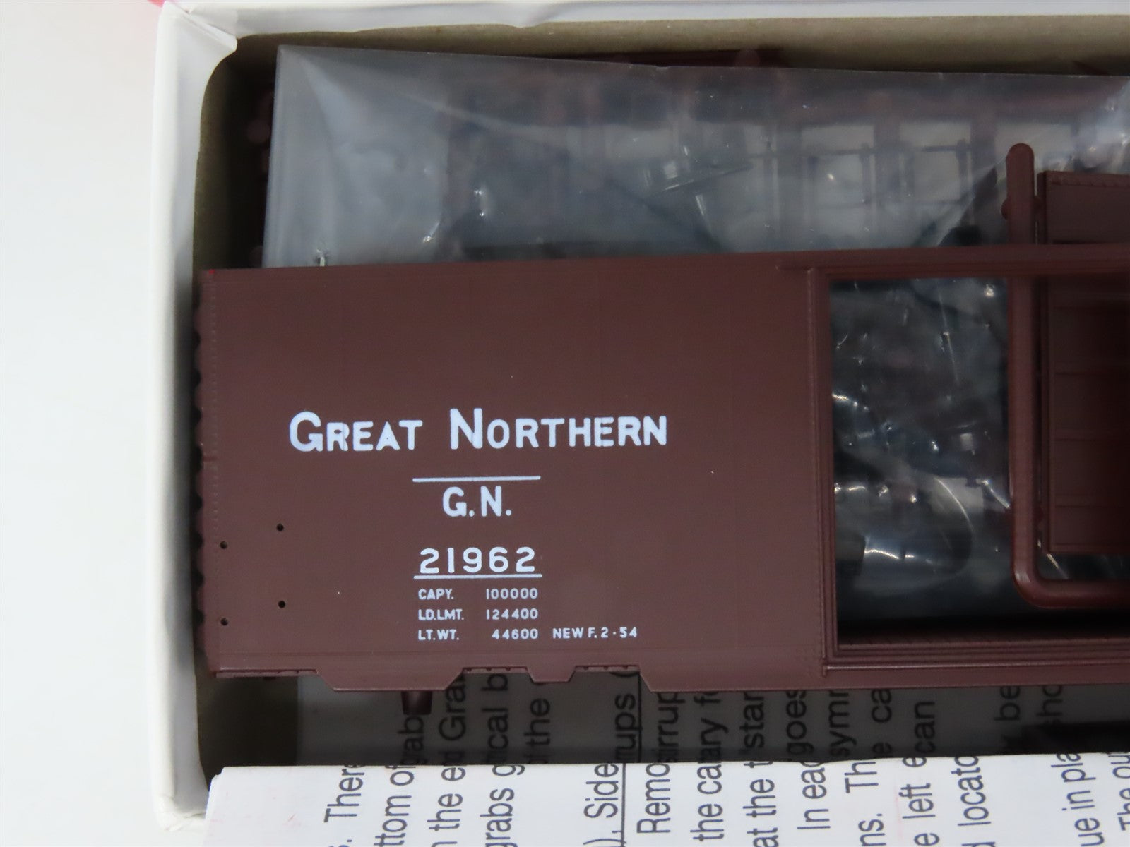 LOT of 4 HO Scale Intermountain GN Great Northern 40' PS-1 Boxcar Kits