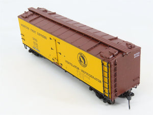 LOT of 4 HO Scale Red Caboose GN Great Northern Refrigerator Car Kits