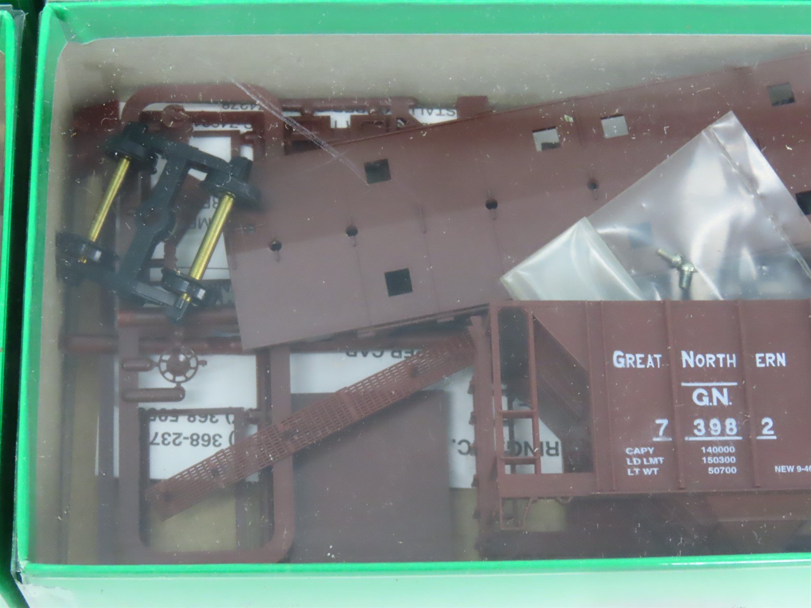LOT of 4 HO Scale Bowser 55681 GN Great Northern 2-Bay Covered Hopper Car Kits