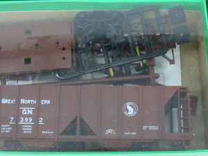 LOT of 4 HO Scale Bowser 55681 GN Great Northern 2-Bay Covered Hopper Car Kits
