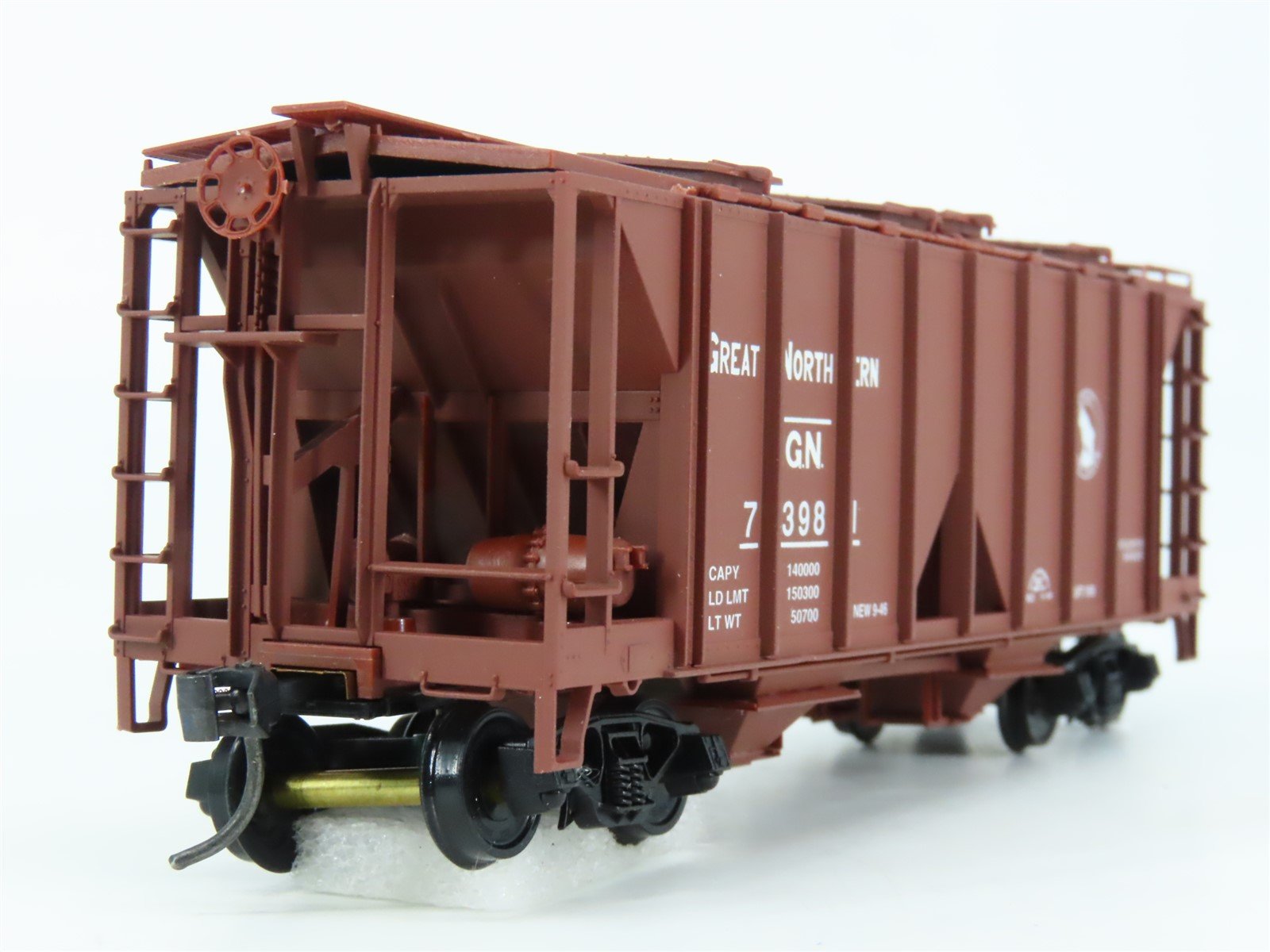 LOT of 4 HO Scale Bowser 55681 GN Great Northern 2-Bay Covered Hopper Car Kits
