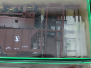 LOT of 4 HO Scale Bowser 55681 GN Great Northern 2-Bay Covered Hopper Car Kits
