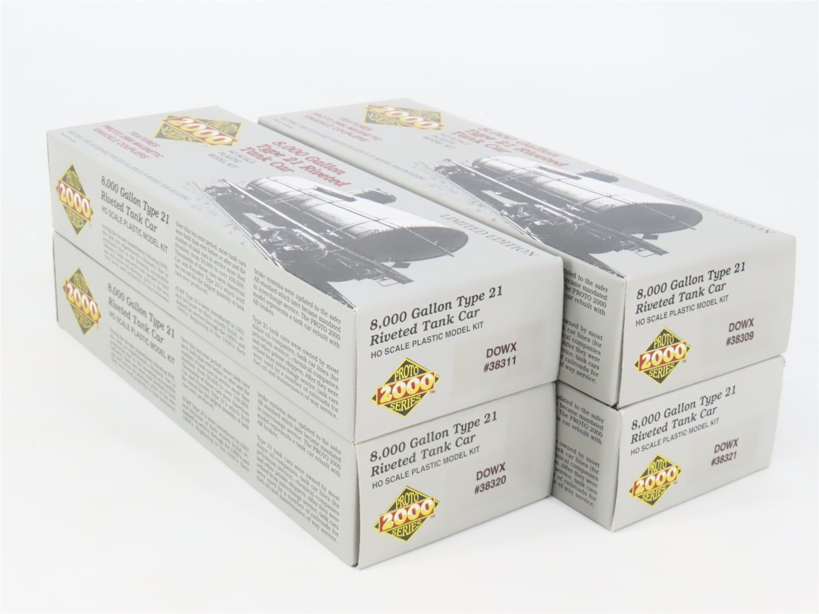 HO Scale Proto 2000 21767 DOWX Dow Chemical 8k Gal Tankcar 4-Pack Kit
