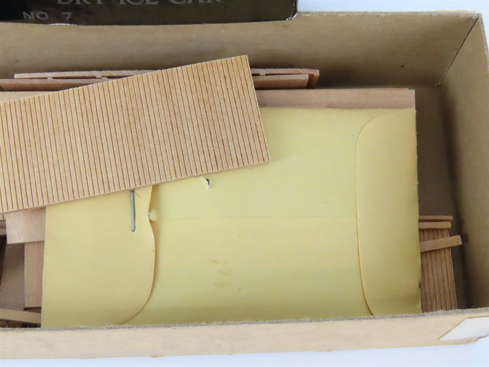 HO Scale Ambroid 7 Mathieson Dry Ice Car Kit