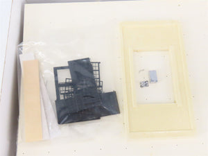 HO Model Masterpieces 1223 130' Brick Extra Stall Triple Window Building Kit