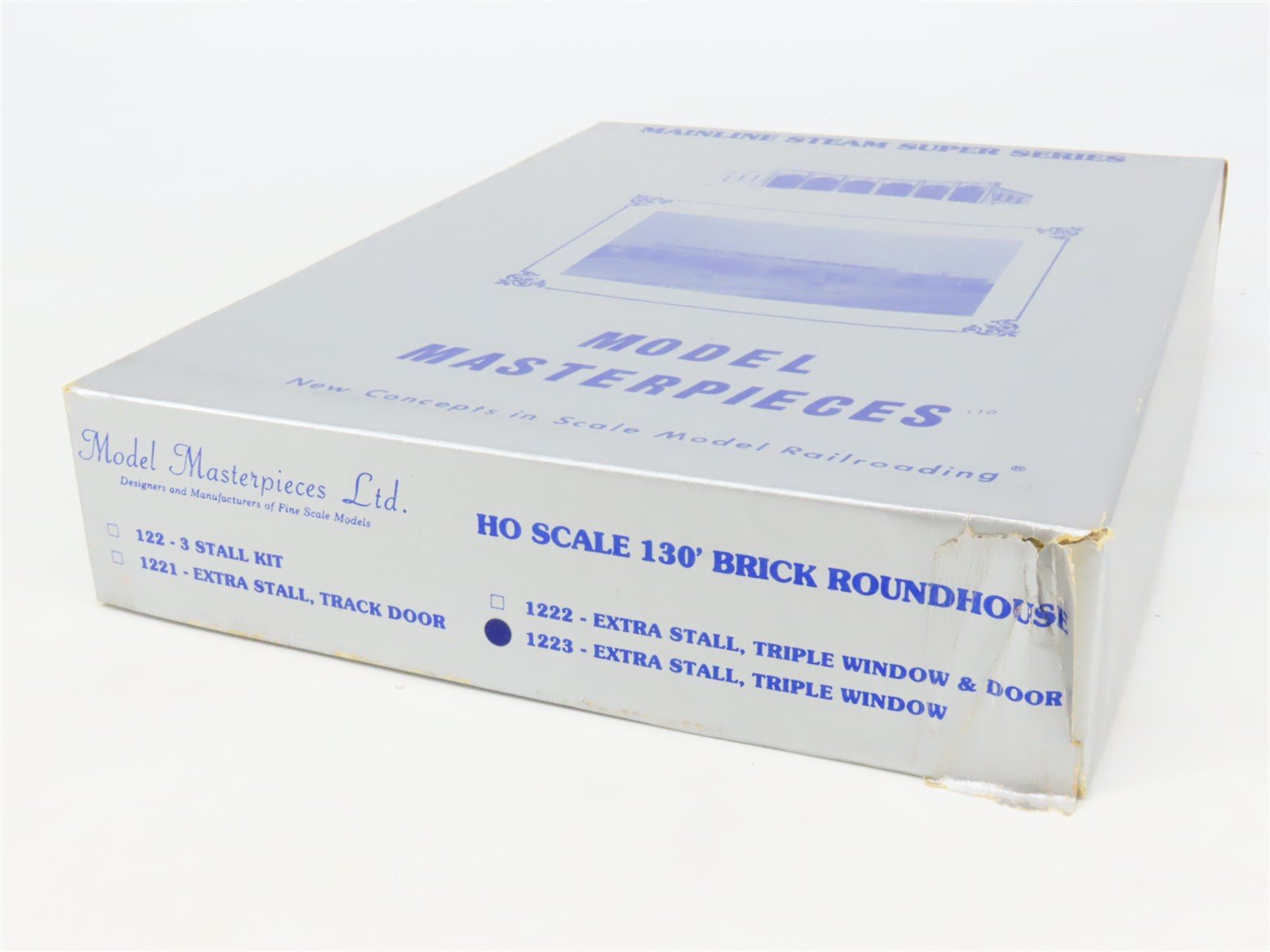 HO Model Masterpieces 1223 130' Brick Extra Stall Triple Window Building Kit