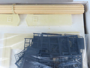 HO Scale Model Masterpieces 122-3 130' Brick 3-Stall Roundhouse Building Kit