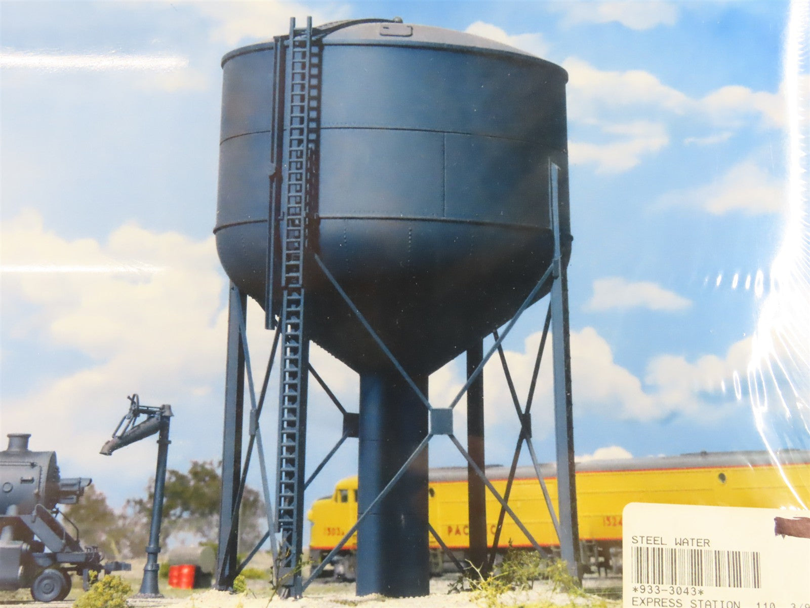 HO Scale Walthers 933-3043 Steel Water Tank Building Kit SEALED