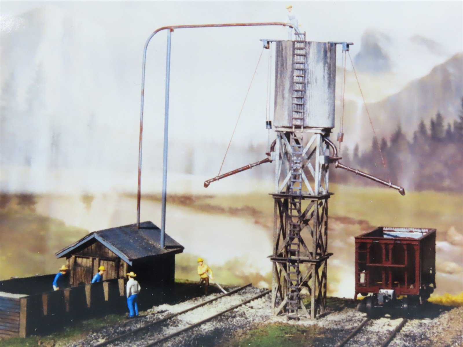 HO Scale JV Model 2008 Sand Tower Building Kit
