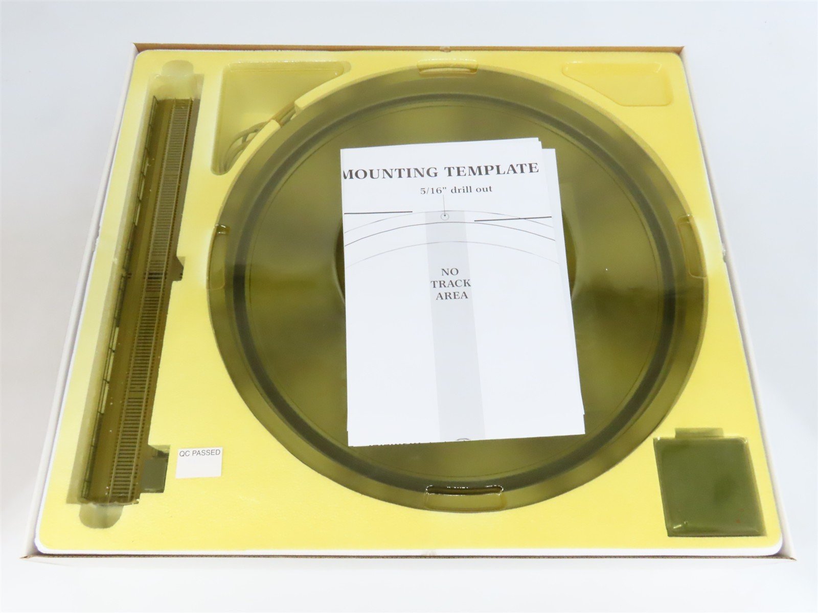 HO Scale Walthers 933-2829 Modern 130' Turntable
