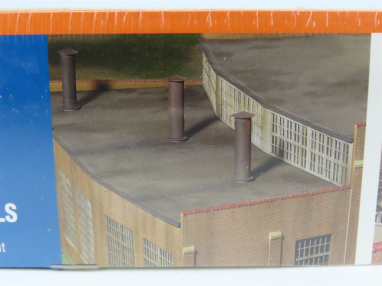 HO Scale Walthers 933-2901 Modern Roundhouse Add-On Stalls Building Kit SEALED