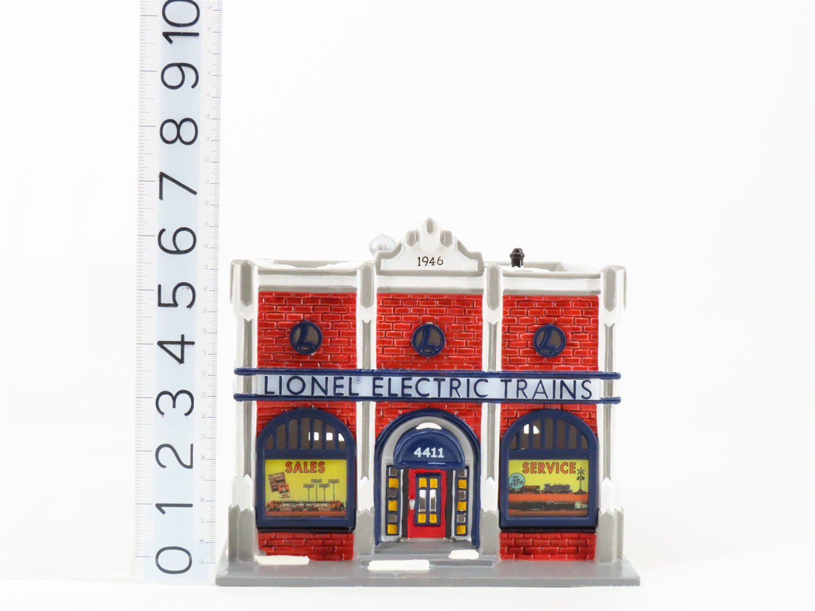 O Scale Department 56 Snow Village #2202 Lionel Electric Train Shop