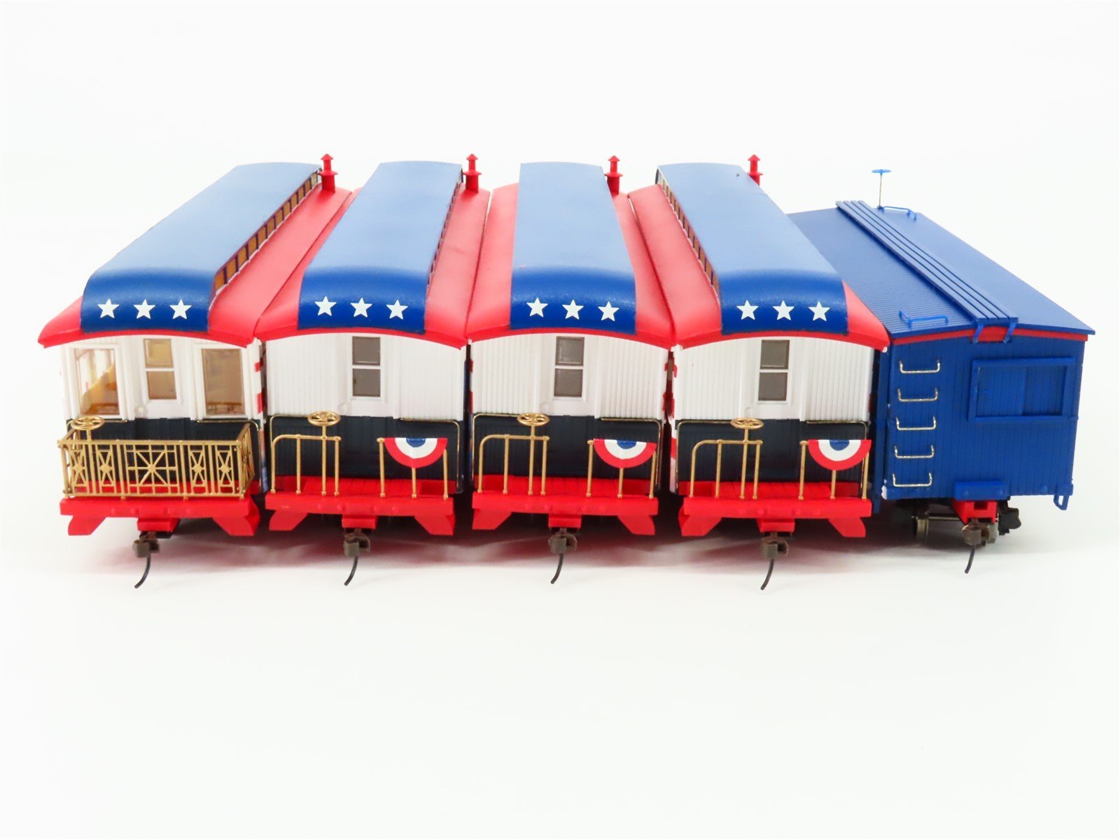 On30 Scale Bachmann Spirit of America Steam Passenger Set w/Track & Power Pack