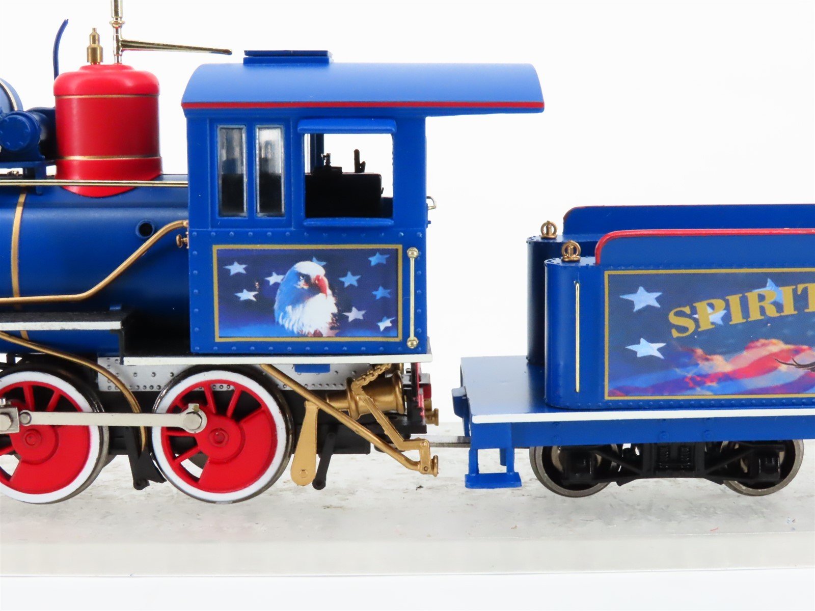 On30 Scale Bachmann Spirit of America Steam Passenger Set w/Track & Power Pack