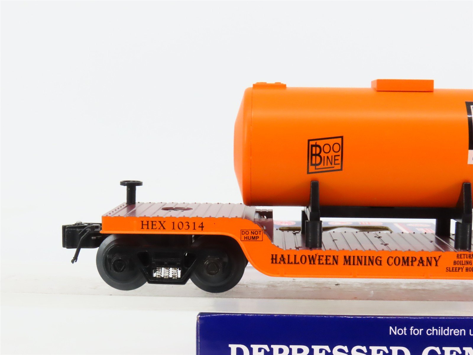 O Gauge 3-Rail Ariso-Craft 96572 RMT Halloween Depressed Flatcar #10314