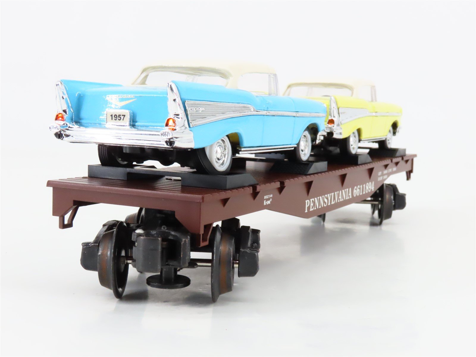 O 3-Rail K-Line K661-1894 PRR Pennsylvania Flatcar #6611894 w2 57' Chevy Cars