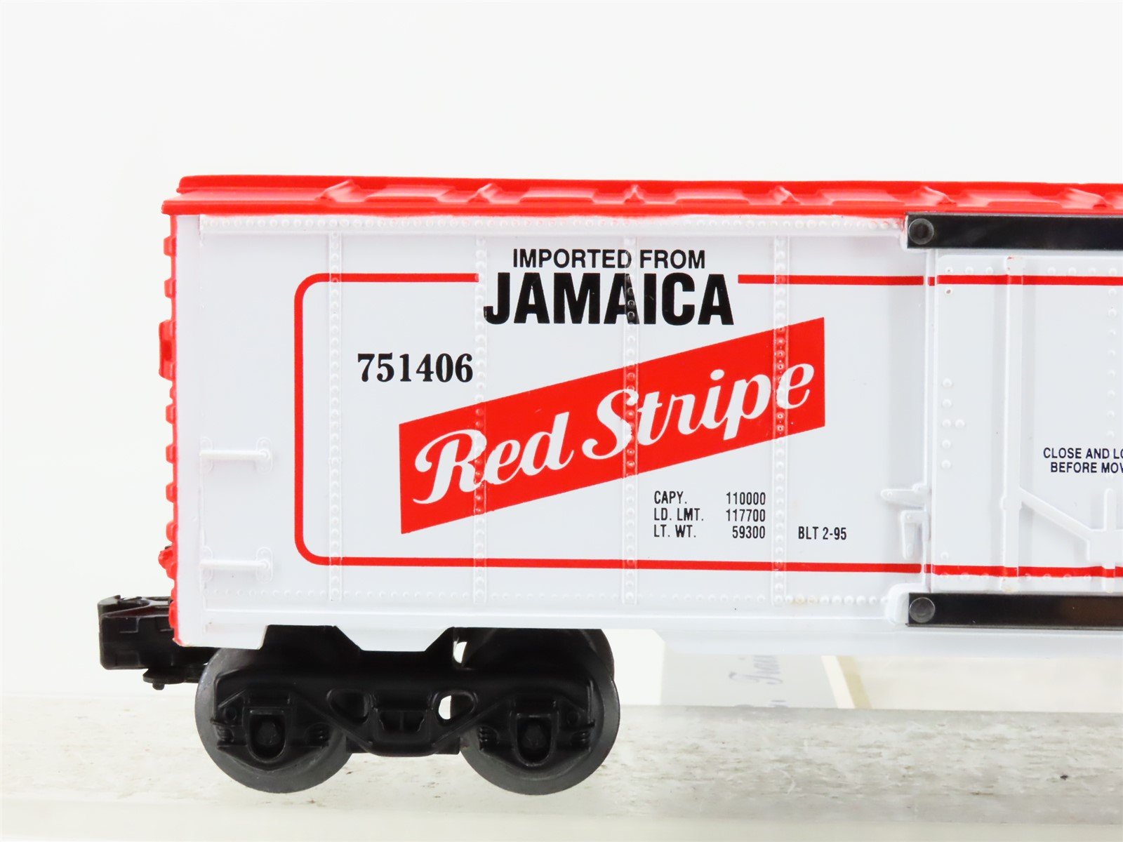 O Gauge 3-Rail Labatts Red Stripe 40' Boxcar #751406
