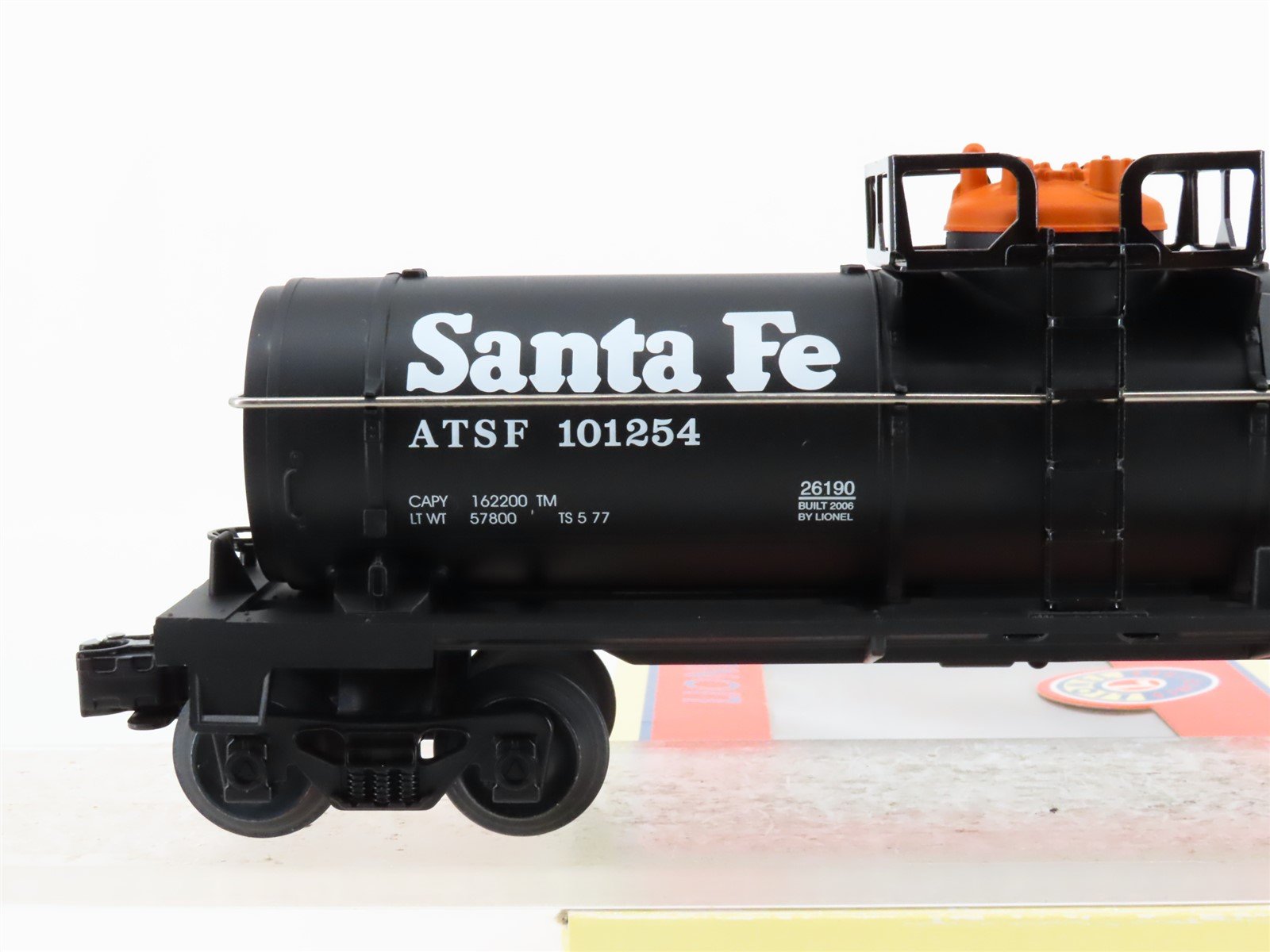 O Gauge 3-Rail Lionel 6-26190 ATSF Santa Fe Single Dome Tankcar #101254