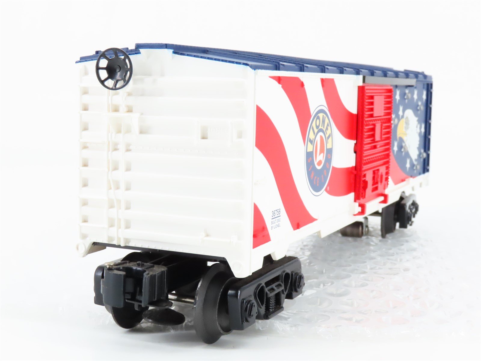 O Gauge 3-Rail Lionel 6-36758 Patriotic Boxcar #36758 w/Lights