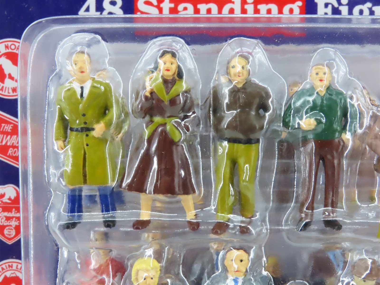 O 1/48 Scale Aristo-Craft RMT-99418 BEEPeople 48 Standing Figures Pack