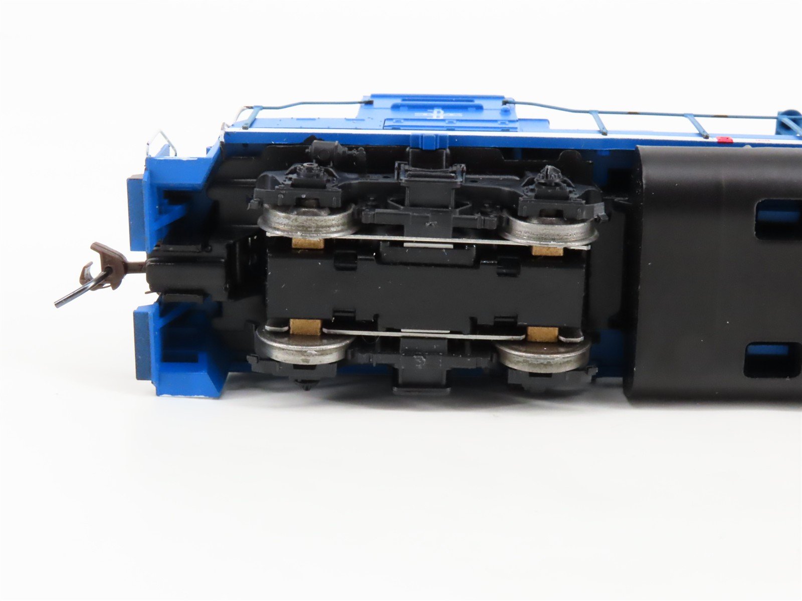 HO Scale Athearn 4435 B&M Boston & Maine EMD GP40-2 Diesel Locomotive #315