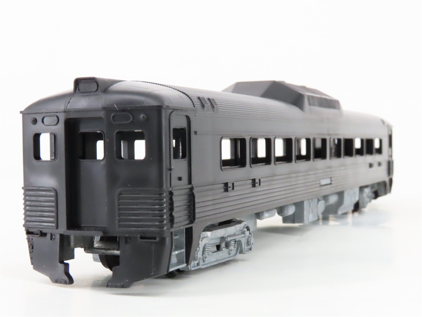HO Scale Athearn Undecorated Budd RDC Rail Diesel Car - UNPOWERED