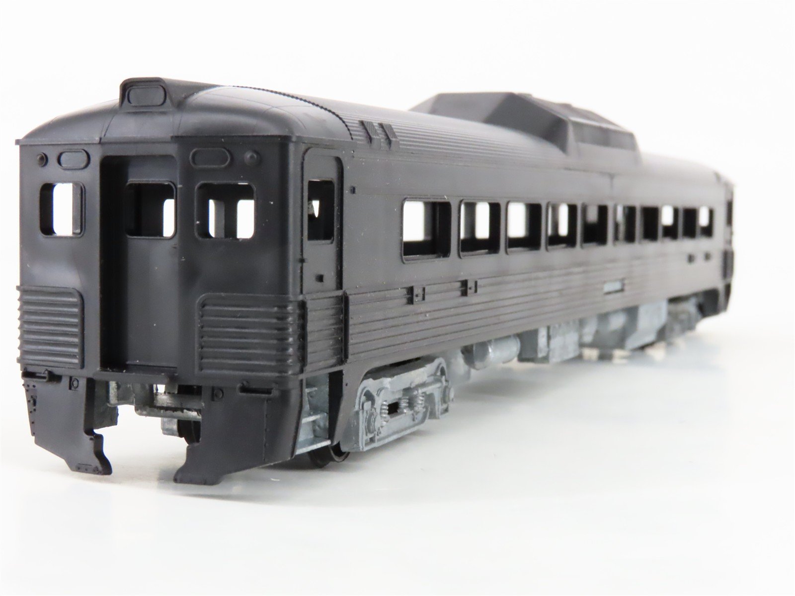 HO Scale Athearn Undecorated Budd RDC Rail Diesel Car - UNPOWERED