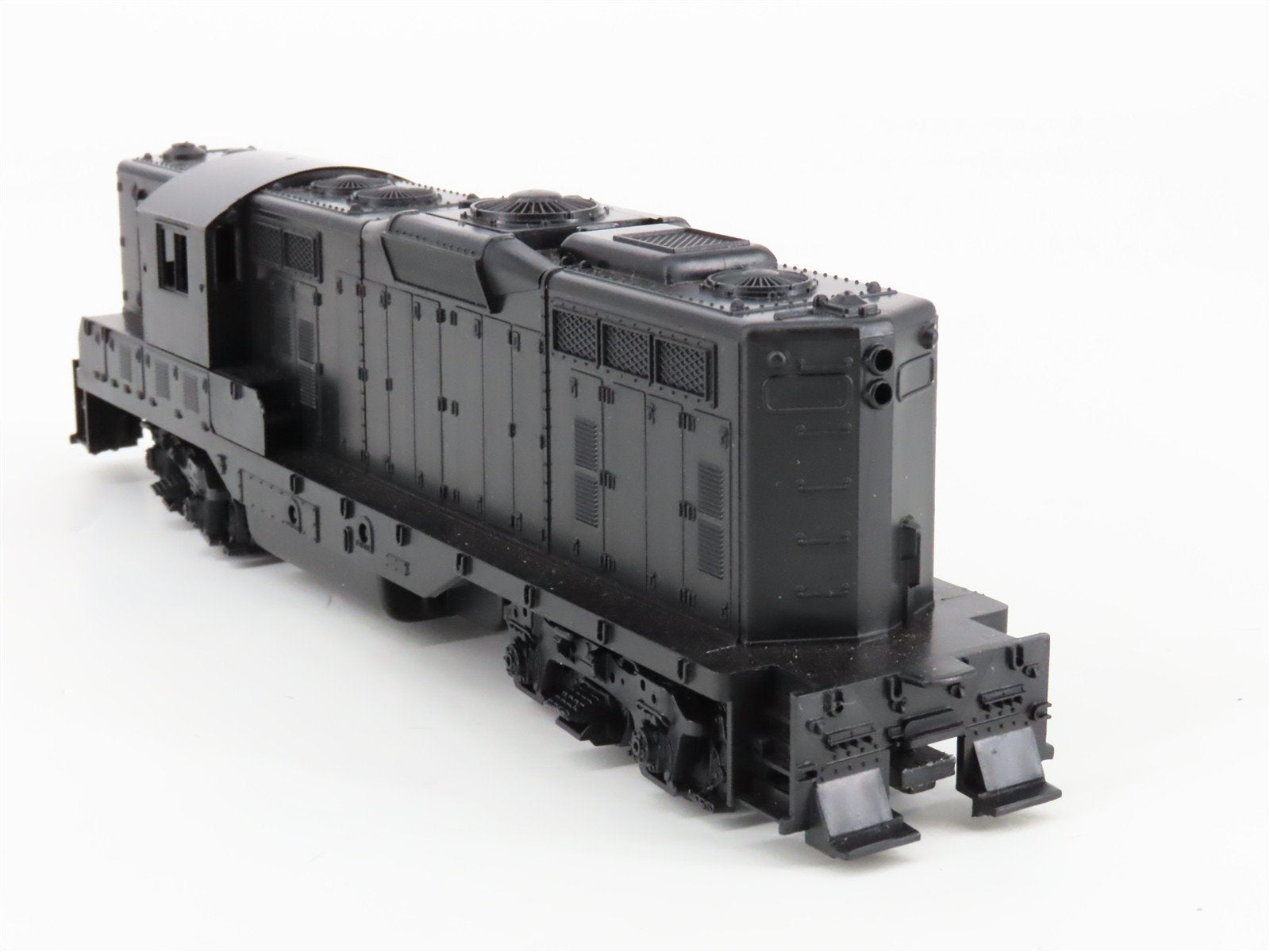 HO Scale Athearn Undecorated EMD GP7 Diesel Locomotive - UNPOWERED