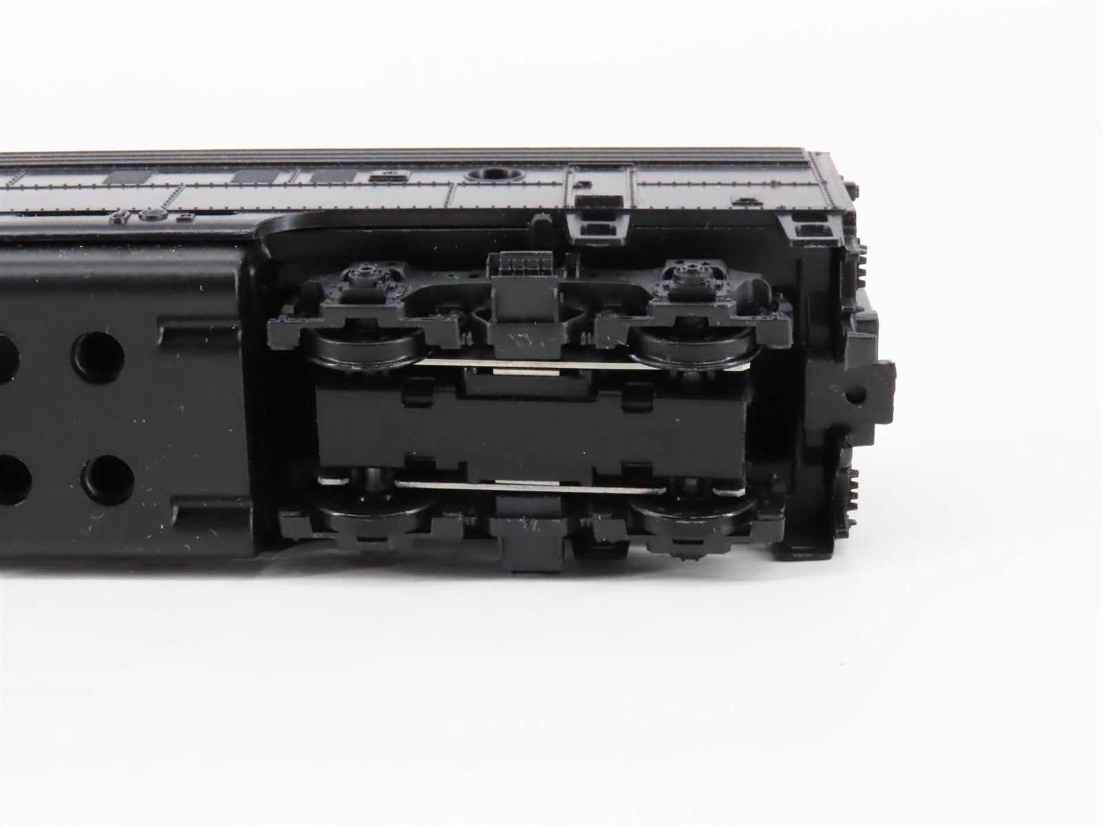 HO Scale Athearn 3023 Undecorated EMD F7A Diesel Locomotive - UNPOWERED