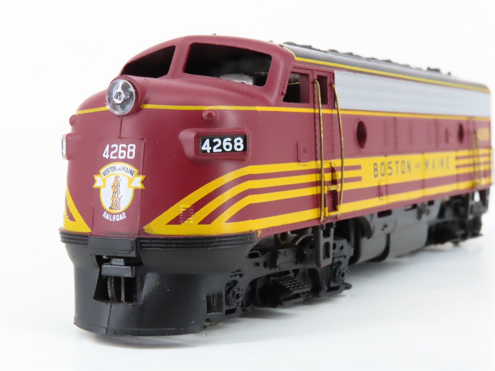 HO Scale Athearn SE 2209 B&M Boston & Maine EMD F7A/A Diesel Locomotive Set