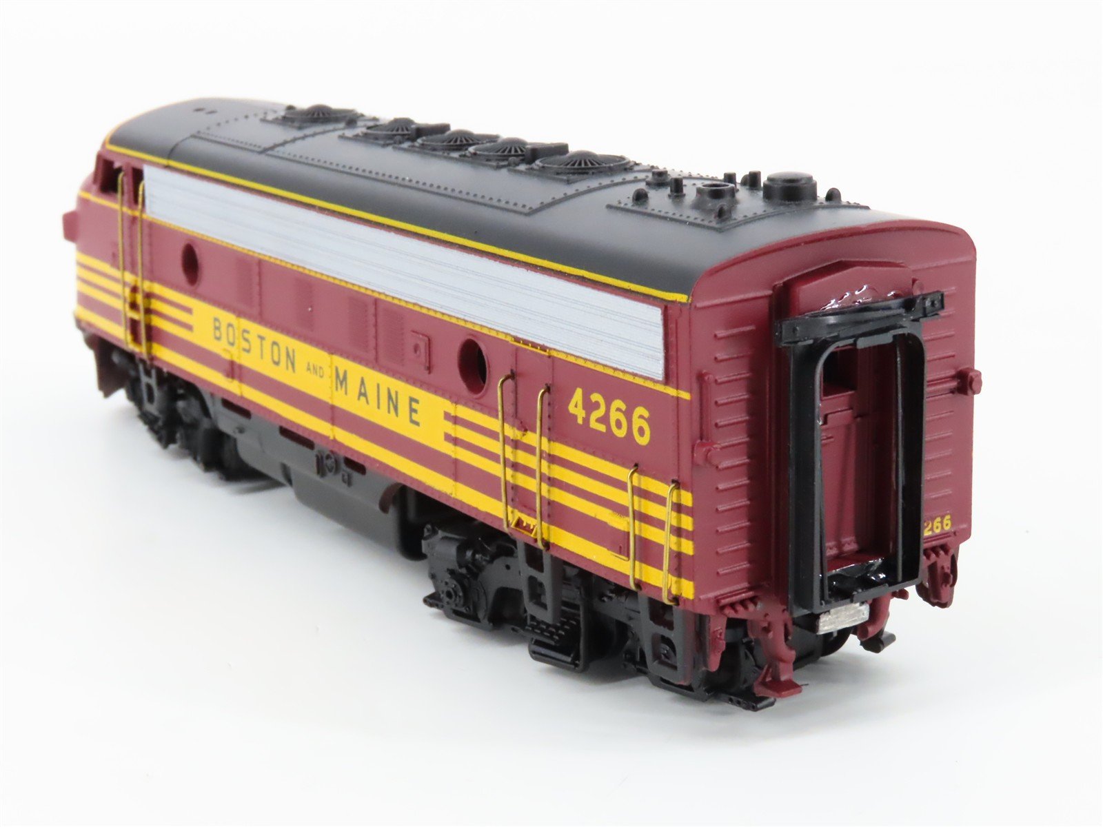 HO Scale Athearn SE 2209 B&M Boston & Maine EMD F7A/A Diesel Locomotive Set