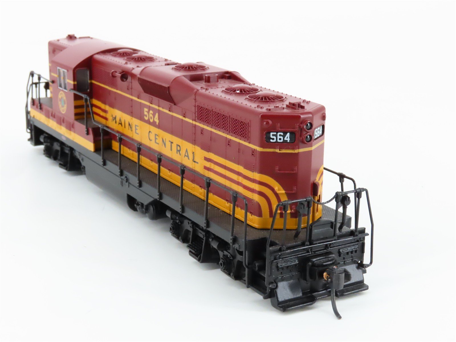 HO Scale Atlas Classic 8412 MEC Maine Central EMD GP7 Diesel #564 - DCC Ready