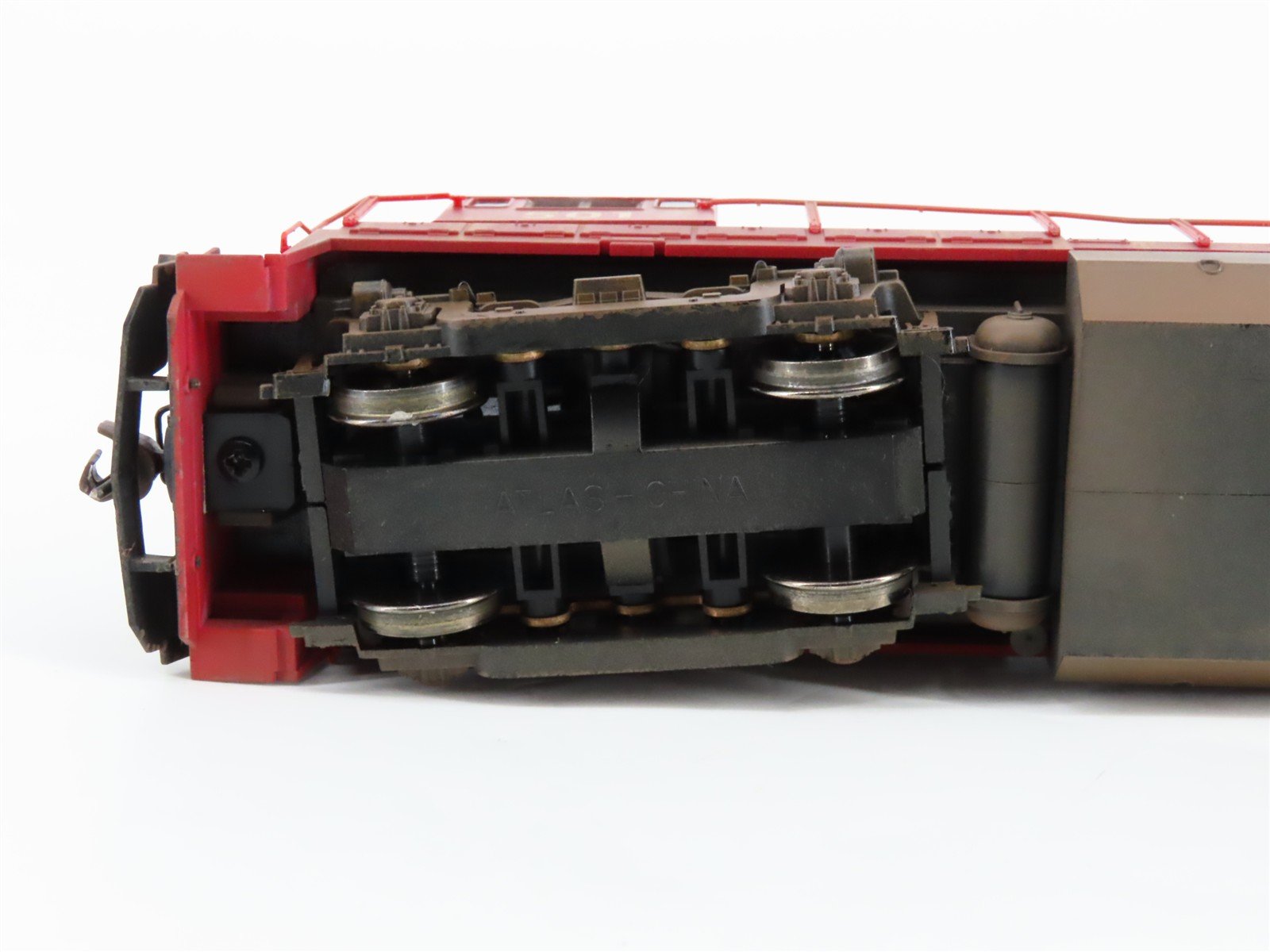 HO Scale Atlas 8661 LV Lehigh Valley GE U23B Diesel #501 - Weathered - DCC Ready