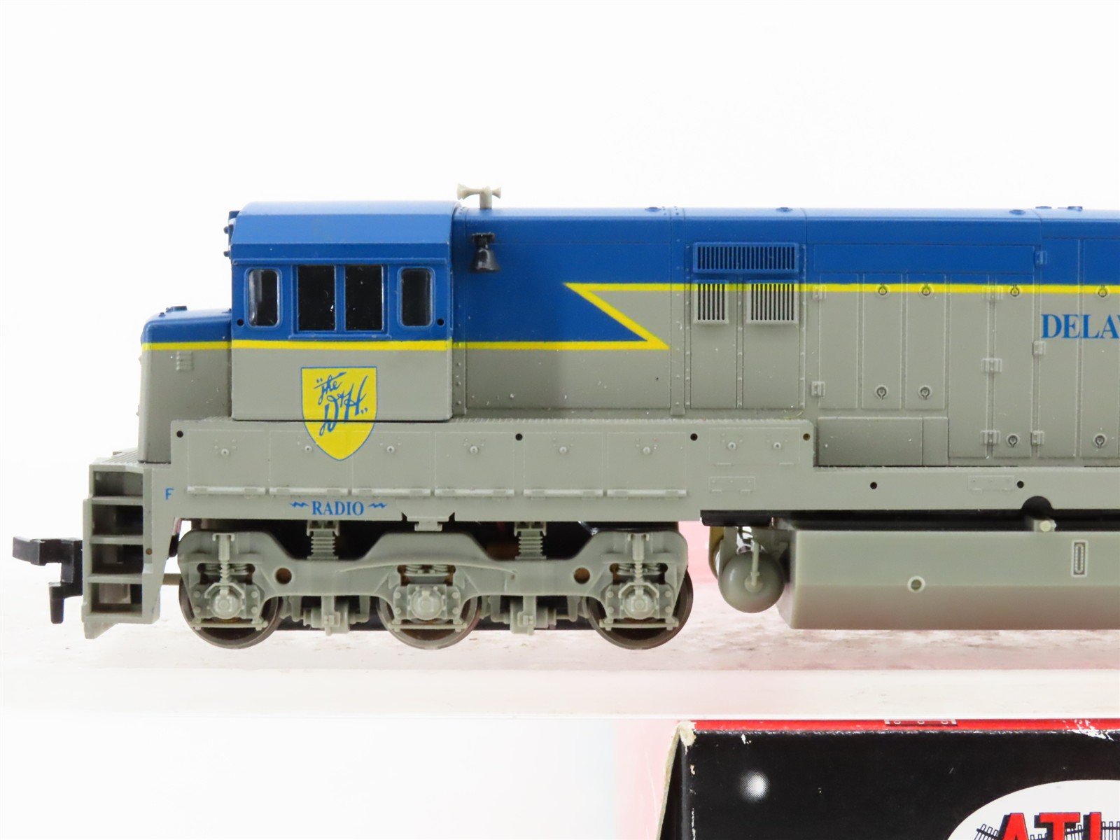 HO Scale Atlas 8515 D&H Delaware & Hudson GE U33C Diesel #762 - DCC Ready