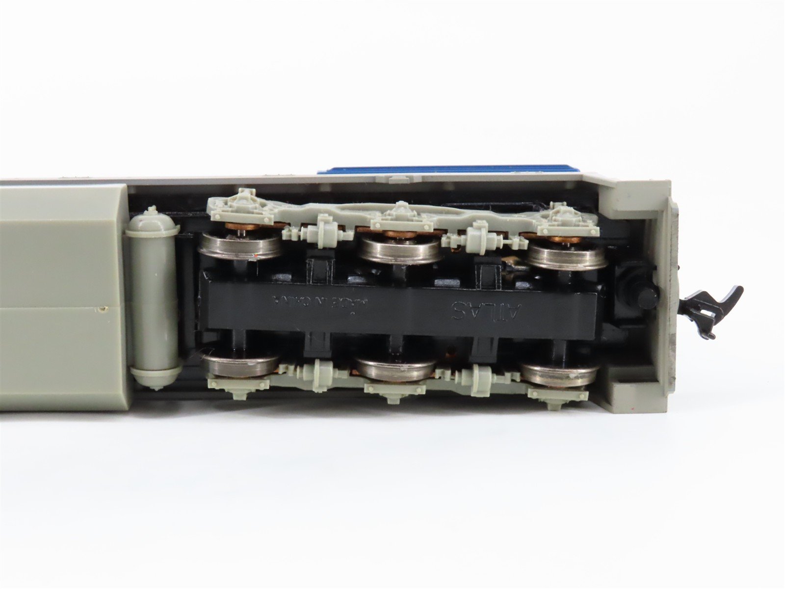 HO Scale Atlas 8515 D&H Delaware & Hudson GE U33C Diesel #762 - DCC Ready
