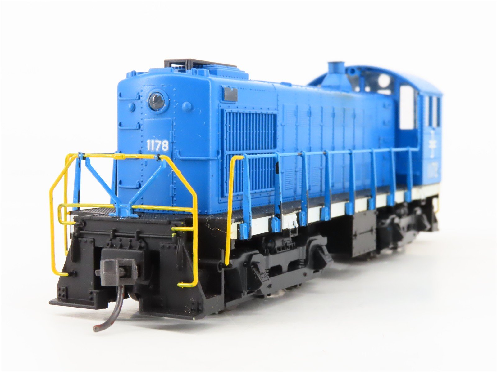 HO Scale Atlas 8270 B&M Boston & Maine ALCO S-4 Diesel Switcher #1178 - Custom