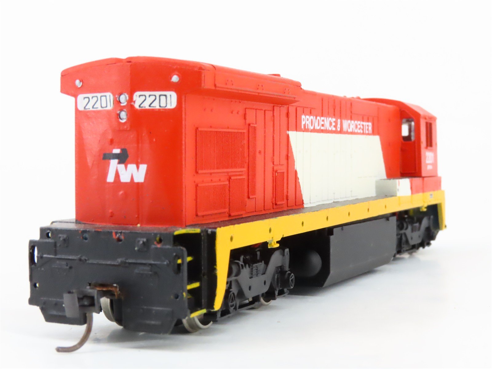 HO Bachmann Plus 31107 PW Providence & Worcester GE B23-7 Diesel #2201 - Custom