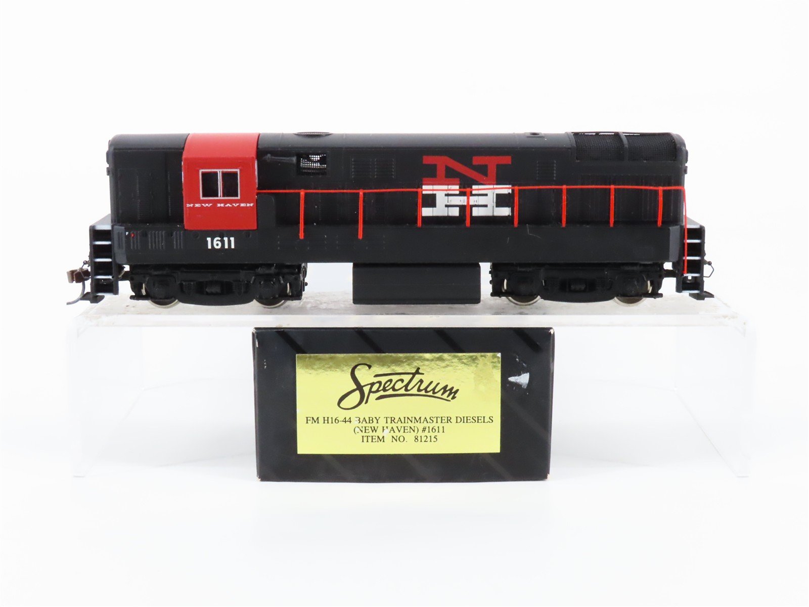 HO Bachmann Spectrum 81215 NH New Haven FM H16-44 Baby Trainmaster Diesel #1604