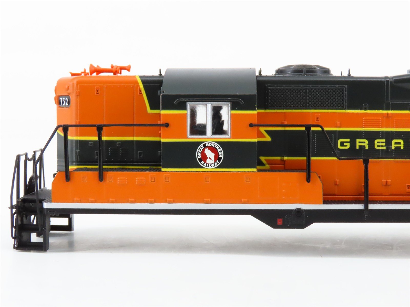 HO Scale Proto 2000 21695 GN Great Northern EMD GP9 Diesel #732 - BAD GEARS